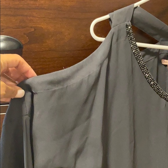 Juicy Couture blouse 👚 open shoulders Size S - Picture 3 of 3